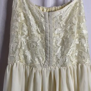 ✨Brand New✨ Forever21 Ivory Short Length Dress